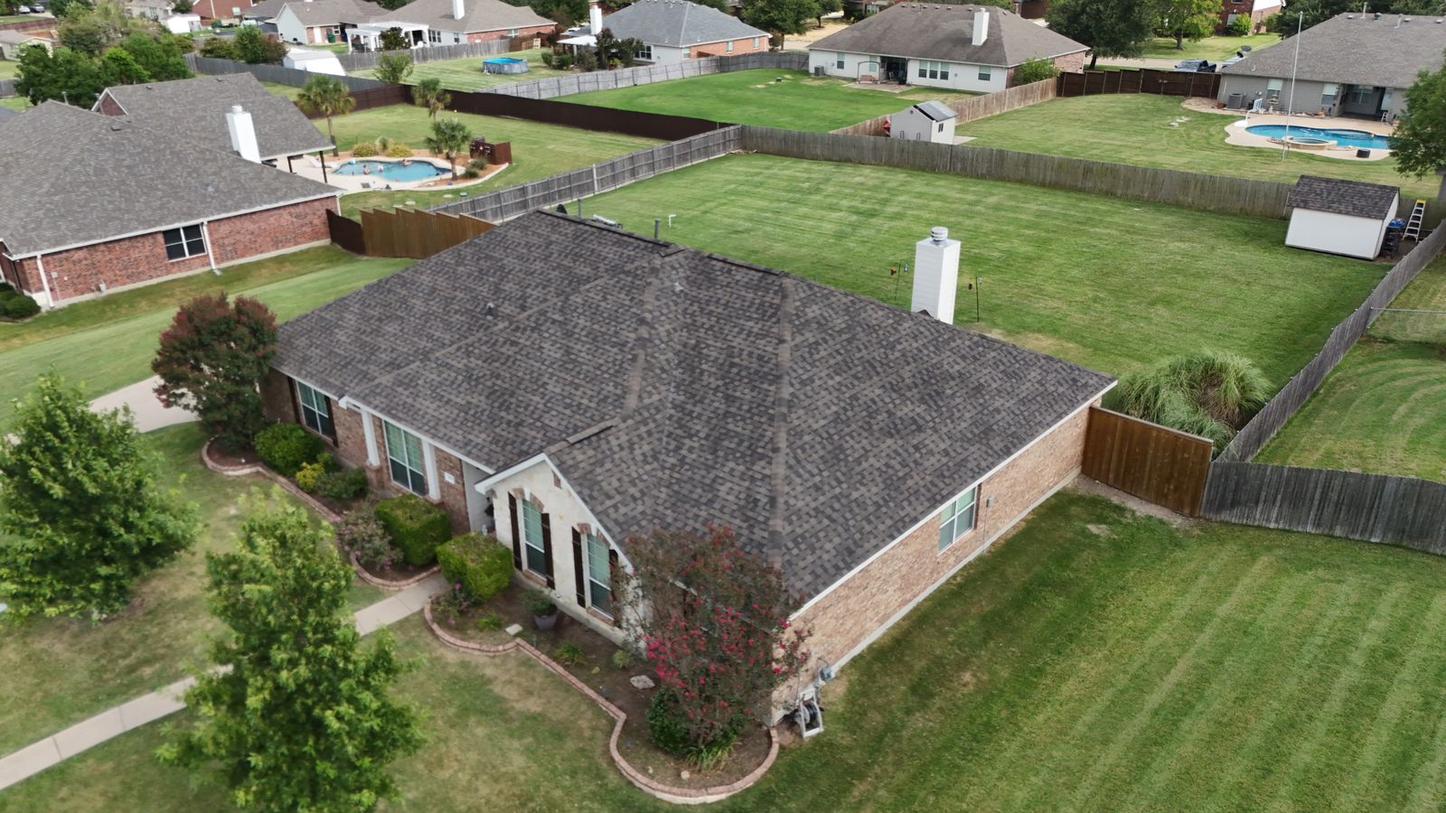 Completed Prestige roof in Drift Shake shingles