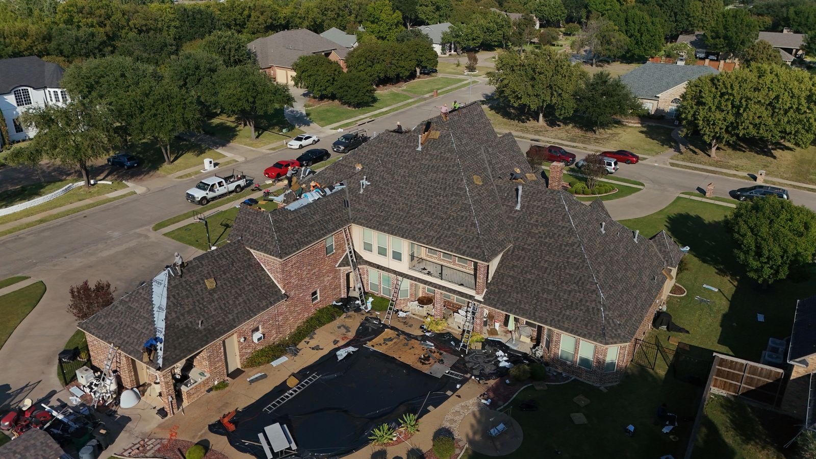 Completed Prestige roof in Drift Shake shingles