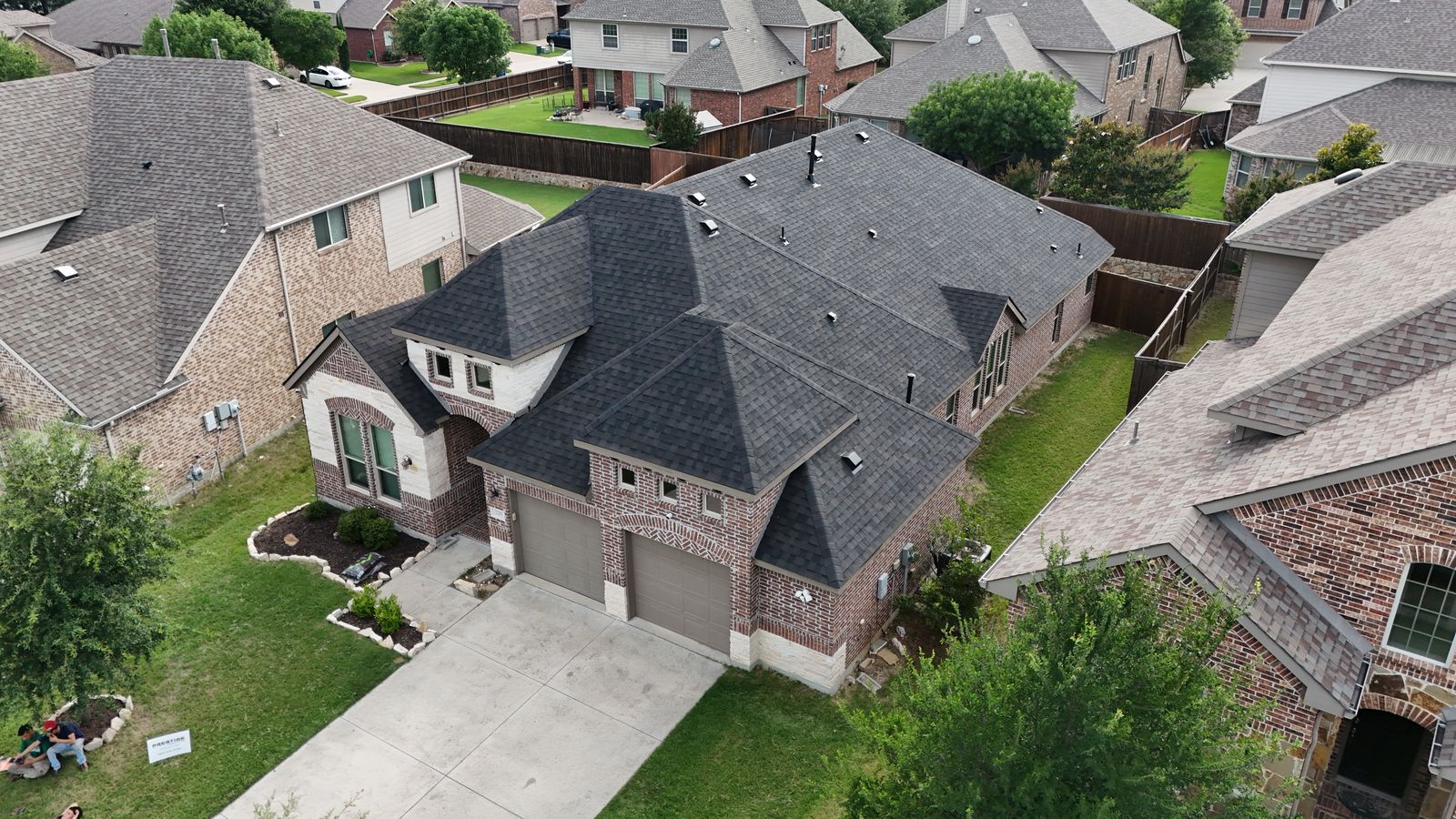 Completed Prestige roof in Glacier shingles