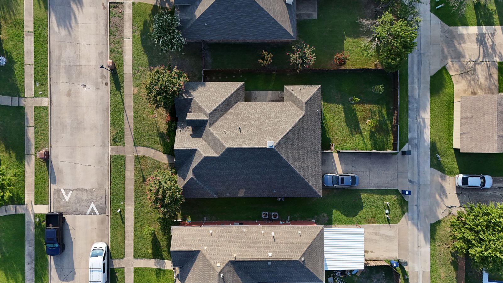 Completed Prestige roof in Weather Wood shingles